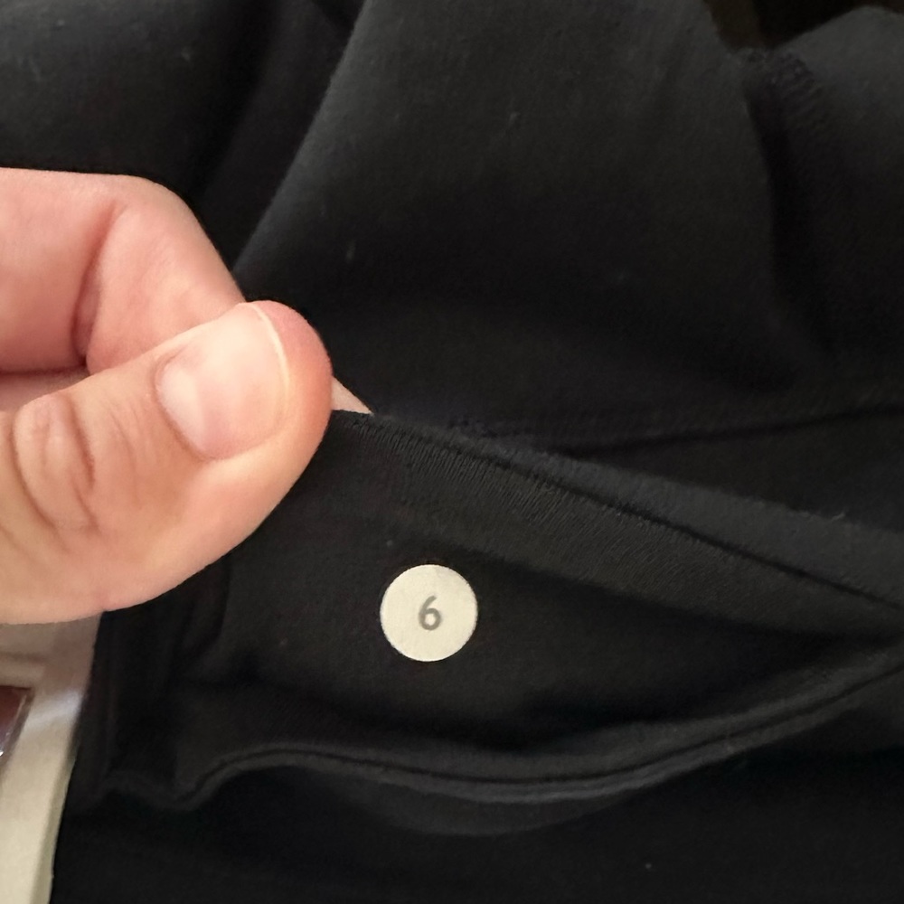 Lululemon Wunder Under Leggings. - Picture 3 of 3